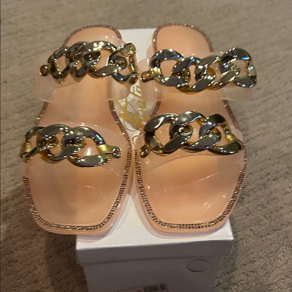 Mata Shoes Blush Sandals with Gold Chain